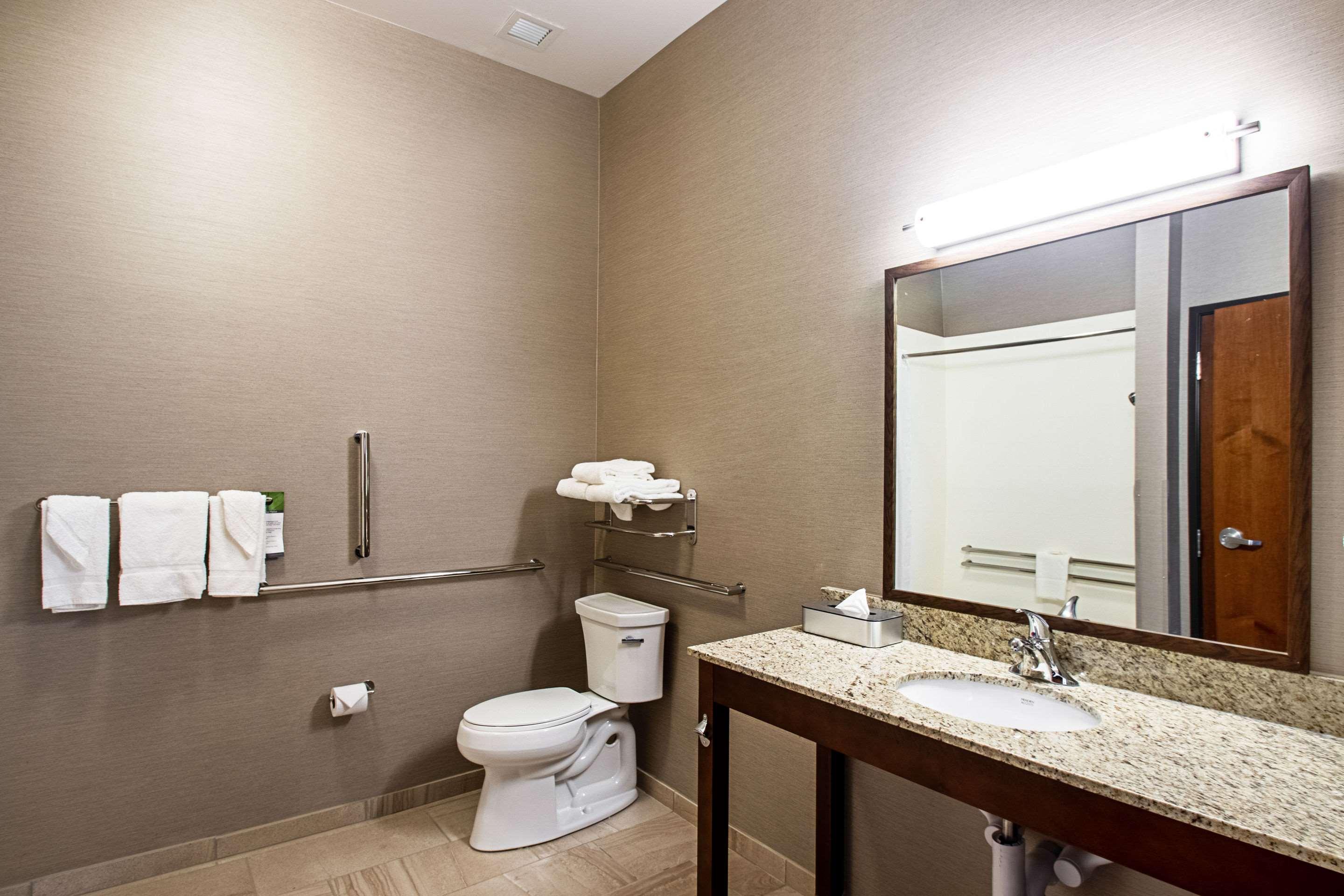 Sleep Inn & Suites Madison - Monona Ngoại thất bức ảnh